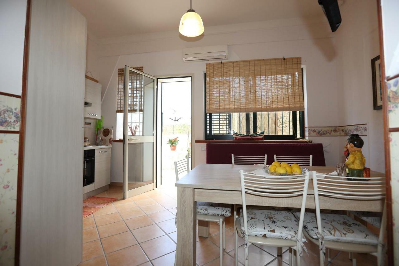 Casa Vacanze Ninfa Авола Экстерьер фото